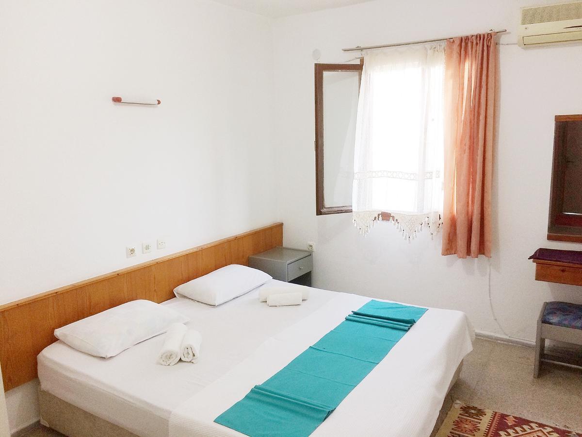 Parmis Rooms Чесме Екстериор снимка