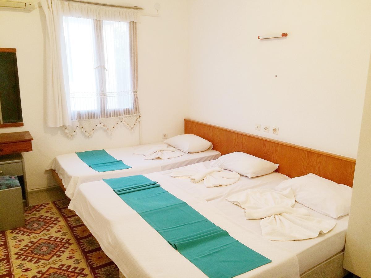 Parmis Rooms Чесме Екстериор снимка